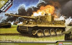 1/35 Pz.Kpfw.VI Ausf.E Tiger I "Operation Citadel" ранняя модификация, немецкий танк (Academy 13509), сборная модель
