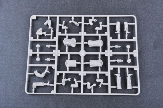 1/35 Танк Т-62 зразка 1975 року з фігурками&nbsp;(Trumpeter 01551), збірна модель