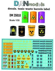1/35 Декаль написи та етикетки на тару з хімікатами (DANmodels DM35010)