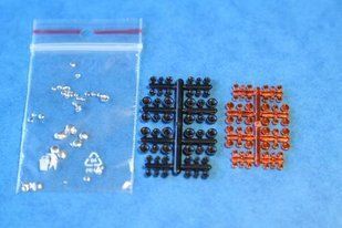 1/35 Катафоты оранжевые * 48 шт. Корпуса фар с отражателями + оранжевые линзы (Elf 3504 O)