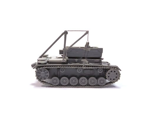 1/72 Германская БРЭМ Bergepanzerwagen III Ausf.J, собранная модель, неокрашенная