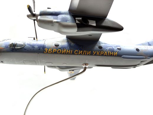 1/72 Транспортный самолет Антонов Ан-26 Вооруженных Сил Украины, готовая модель авторской работы