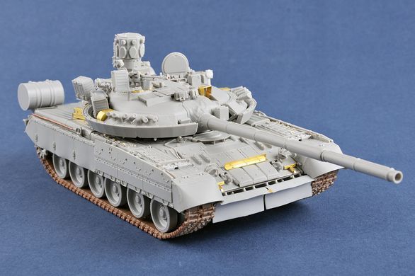 1/35 Т-80УМ-1 основний бойовий танк (Trumpeter 09526), збірна модель