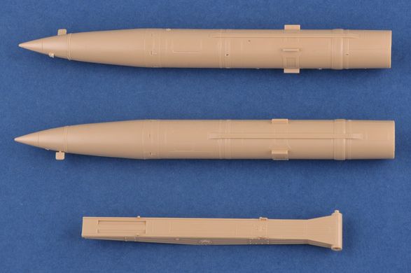 1/35 ТРК 9К79 "Точка" тактичний ракетний комплекс (Hobby Boss 85509), повністю інтер'єрна модель