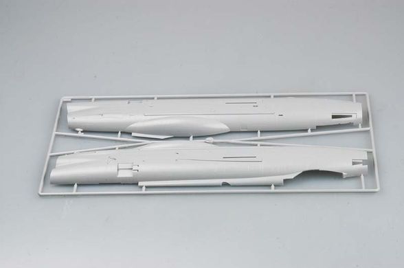 1/32 English Electric Lightning F.1A/F.3 британський винищувач (Trumpeter 02280), збірна модель