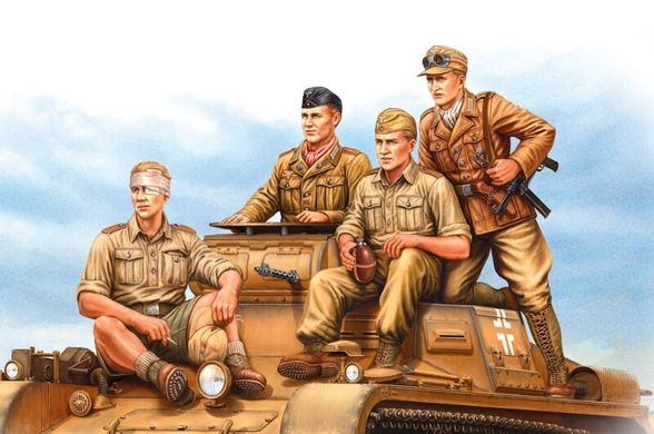 1/35 Германские танкисты в тропической униформе, 4 фигуры (HobbyBoss 84409), пластик
