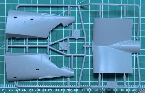 1/72 Гідро-літак Берієв Бе-12 "Чайка", прототип (ModelSvit 72035), збірна модель