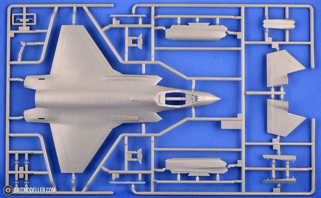 1/72 Винищувач F-35A Lightning II "7 nations Air Force" (Academy 12561), збірна модель