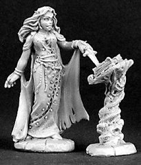 Reaper Miniatures Dark Heaven Legends - Female Necromancer/Tom - RPR-3138
