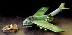 1/48 Focke-Wulf Ta-183A с тягачем KettenKraftrad (Tamiya 89586)