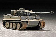 1/72 Pz.Kpfw.VI Tiger ранняя версия, германский тяжелый танк (Trumpeter 07242) сборная модель