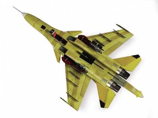 1/72 Сухой Су-32ФН фронтовий бомбардувальник, збірна модель