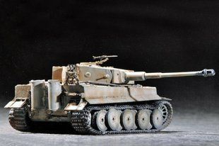 1/72 Pz.Kpfw.VI Tiger средняя версия, германский тяжелый танк (Trumpeter 07243) сборная модель