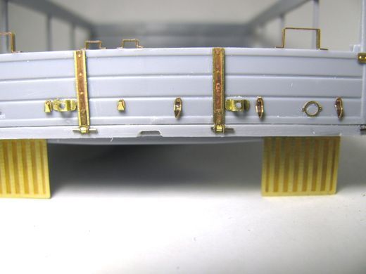 1/35 Бортовые петли для ГАЗ-66, фототравленные (Микродизайн МД-035235)