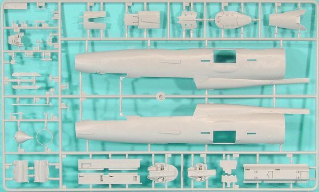 1/32 МіГ-21УМ навчально-бойовий винищувач (Trumpeter 02219) збірна модель