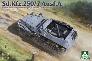 1/35 Бронетранспортер Sd.Kfz.250/7 Ausf.A з мінометом, в наборі бонусом фігурка водія (Takom 2212), збірна модель