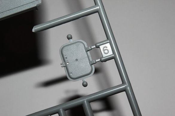 1:35 Pz.Kpfw.VI Ausf.E Tiger I Mid-Production w/zimmerit