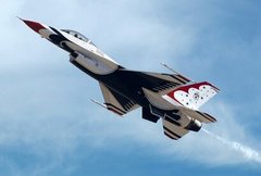 F-16C Fighting Falcon "Thunderbirds" 1:72