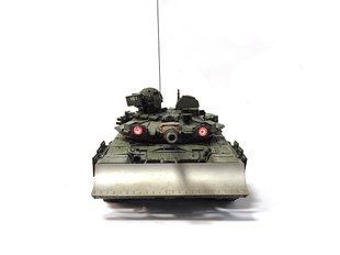 1/35 Танк Т-90 з відвалом ТБС-86, модель з LED-підсвіткою комплексу ОЕП "Штора", готова модель, авторська робота