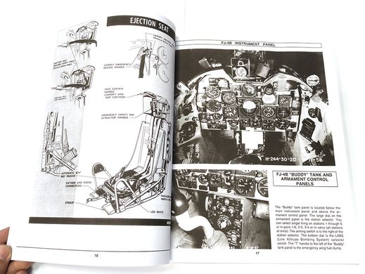 Книга "North American FJ-4/4B Fury. Naval Fighters Number 25" by Steve Ginter (на английском языке)
