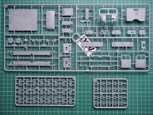 1/35 Raupenschlepper OST RSO/01. Last Production німецький тягач (Miniart 53007), збірна модель