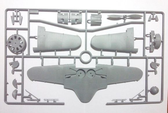 1/32 Поликарпов И-16 тип 24 советский истребитель (ICM 32001), сборная модель