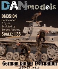 1/35 Германские танкисты 1940-43 годов. Эвакуация. 3 фигуры (DANmodels DM 35104), смола