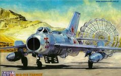 1/72 Микоян-Гуревич МиГ-19С советский самолет (MisterCraft C-58) сборная модель