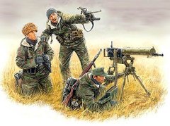 1/35 German machinegun crew, Eastern front, Kurland, 1944 (Master Box 3526)