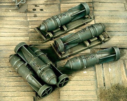 1/48 Німецькі авіаційні 1000-кг бомби SC-1000, 6 штук (Verlinden 1114), смола