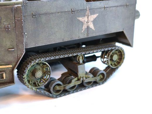1/35 Зенитная самоходная установка M16 MGMC с пулеметами M2 Browning, готовая модель