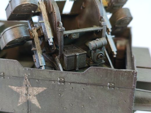 1/35 Зенитная самоходная установка M16 MGMC с пулеметами M2 Browning, готовая модель