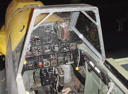 Набор "Кокпит ранних самолетов люфтваффе", краска + смывка + пигмент (Ammo by Mig A.MIG-7430 Early luftwaffe cockpits)