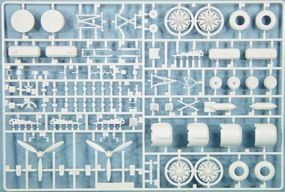 1/48 Focke-Wulf FW-200C-4 Condor германский бомбардировщик (Trumpeter 02814) сборная модель