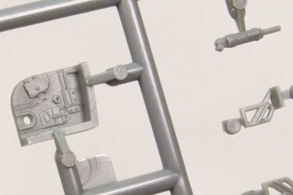 1/48 Сухой Су-27 реактивний винищувач (HobbyBoss 81711), збірна модель