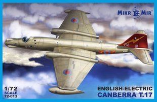 1/72&nbsp;Canberra T.Mk.17 британський літак радіоелектронної боротьби (MikroMir 72-013), збірна модель