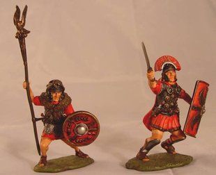 Roman Centurion and Aquilifier - Formerly 37101