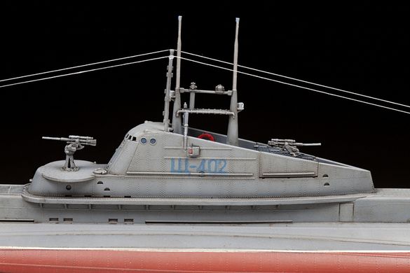 1/144 Радянський підводний човен "Щука", збірна модель