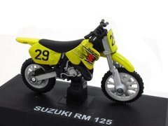1:32 Suzuki RM 125, Lil X'treme serie (New Ray SS06227 10102011) коллекционная модель