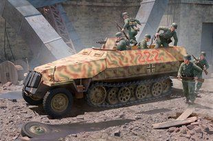 1/16 Sd.Kfz.251 Ausf.D&nbsp;Hanomag германский бронетранспортер (Trumpeter 00942), сборная модель
