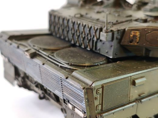 1/35 Leopard 2 A8 немецкий основной боевой танк, готовая модель