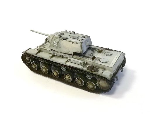 1/72 Советский танк КВ-1 в зимнем камуфляже, готовая модель (авторская работа)