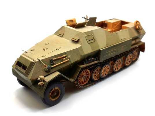 1/35 Sd.Kfz.8 DB10 Gepanzerte 12t немецкий бронетранспортер