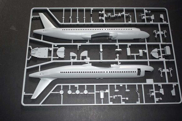1/144 Airbus A320neo пасажирський авіалайнер, збірна модель