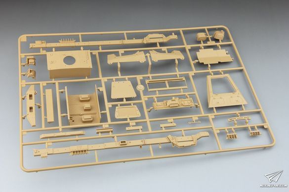 1/35 Бронеавтомобіль Урал-63095 Тайфун-У (RPG-Model 35008), збірна модель