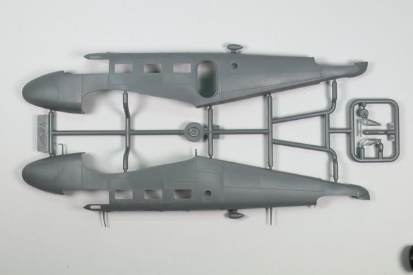 1/48 Beechcraft Model 18 военно-транспортный самолет (Revell 03811), сборная модель