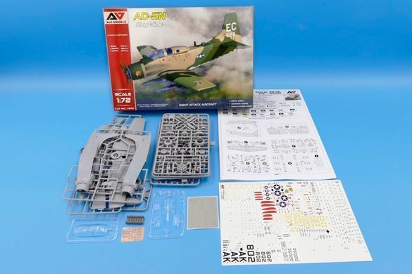 1/72&nbsp;AD-5N Skyraider американський нічний штурмовик&nbsp;(A&A Models 7241), збірна модель