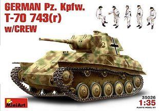1/35 Pz.Kpfw.743(r) (трофейный Т-70) с экипажем в зимней форме (MiniArt 35026), сборная модель