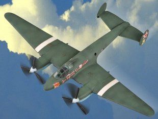 1/72 Петляков Пе-2 радянський пікіруючий бомбардувальник (HobbyBoss 80296), збірна модель