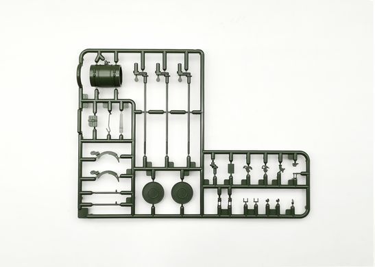 1/35 Танк Т-72М1, модель с интерьером (Amusing Hobby 35A038), сборная модель